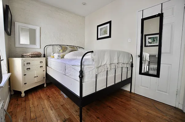 Rented by REAL New York | media 37