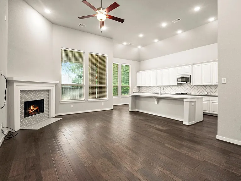 150 Mayfield Dr — Photo 11