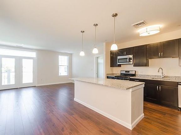 3rd image of 50 Eliot St APT 405