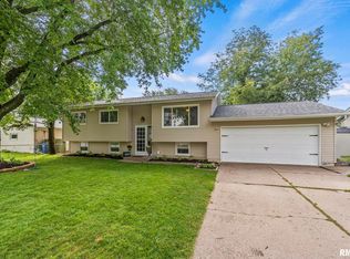 309 W 46th St, Davenport, IA 52806