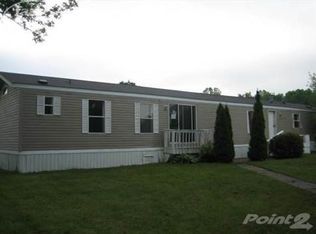 1947 Kingsbury Dr, Lapeer, MI 48446