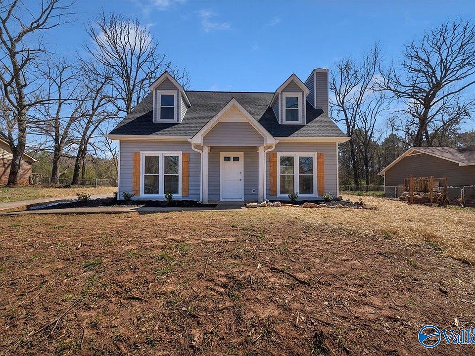 1st image of 211 Stormy Dr