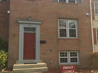 8017 Sleepy View Ln, Springfield, VA 22153