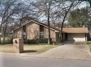 505 Greenwood Cir, Hurst, TX 76053