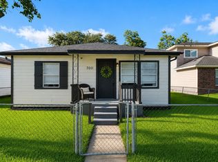 7011 Anderson St, Texas City, TX 77591