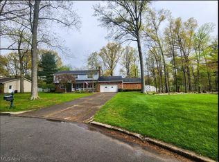 4416 Williamsburg Dr, Canfield, OH 44406