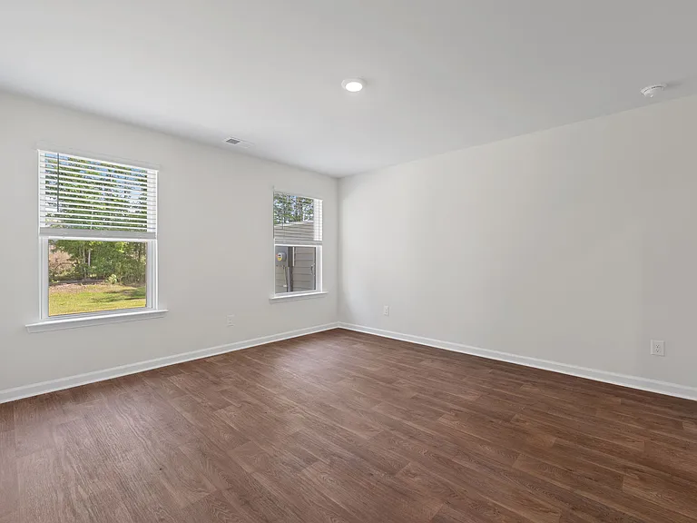 114 Haventree Ct — Photo 11