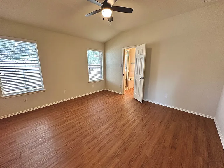 3710 Cap Rock Trl — Photo 14