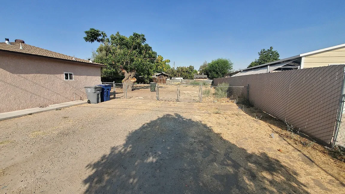 1 bed, 400 sqft, $1,275 — Photo 3