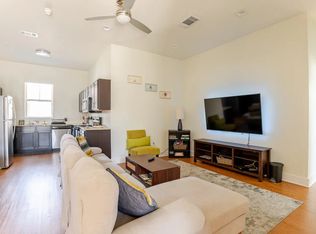 2400 Louis Henna Blvd #105, Round Rock, TX 78664
