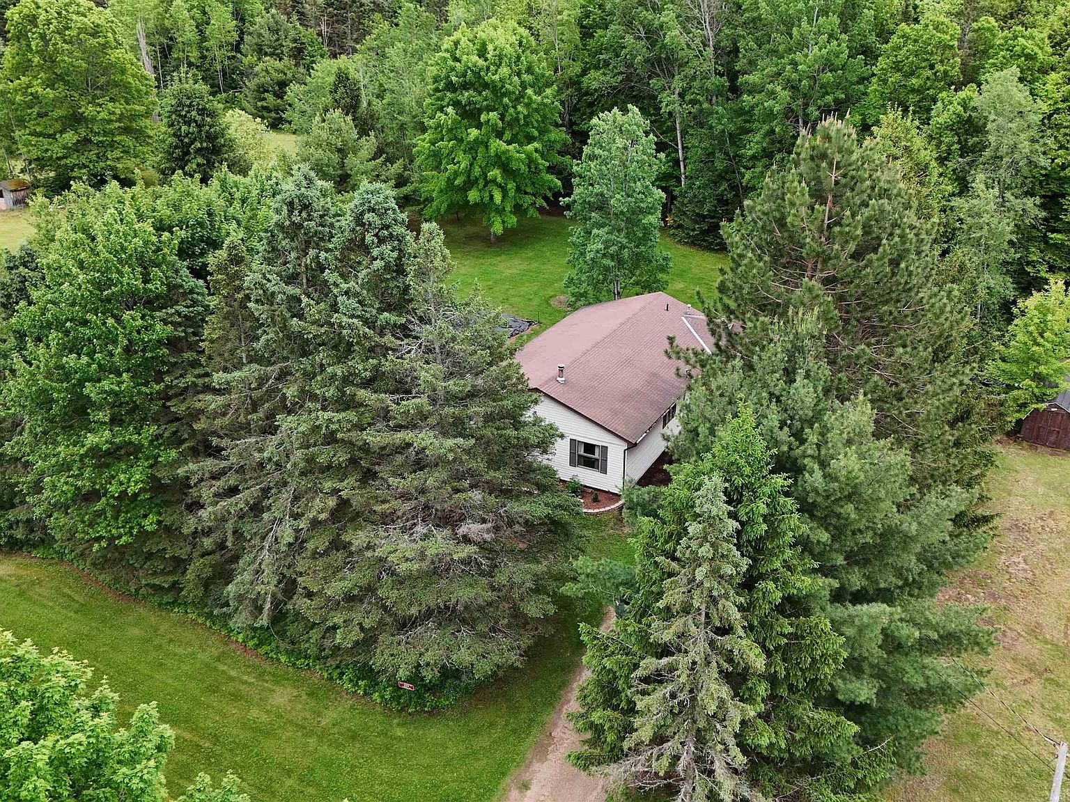 209 Town Hall Rd, Skandia, MI 49885 Zillow