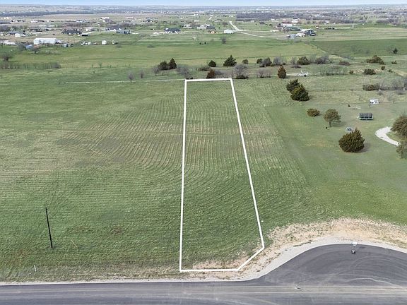 2nd image of 165 Quail Run Ct