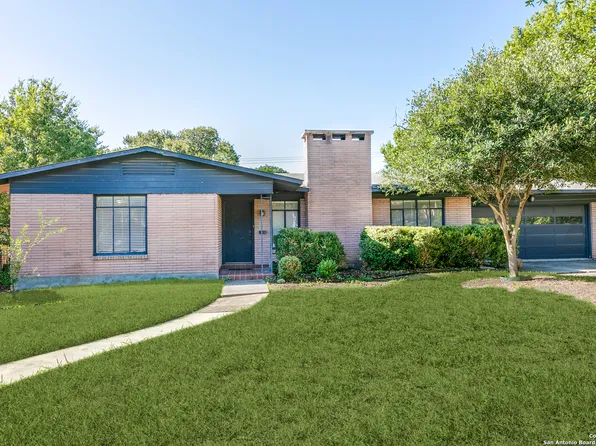 1016 CANTERBURY HILL ST, Terrell Hills, TX 78209