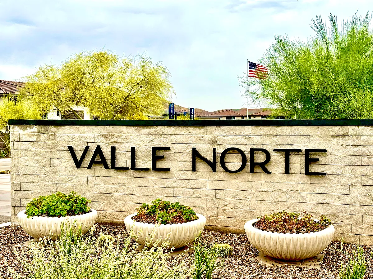 Building Photo - 2121 W Sonoran Desert Dr #65
