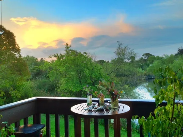 124 Tree Frog Ln, Santa Cruz, CA 95060