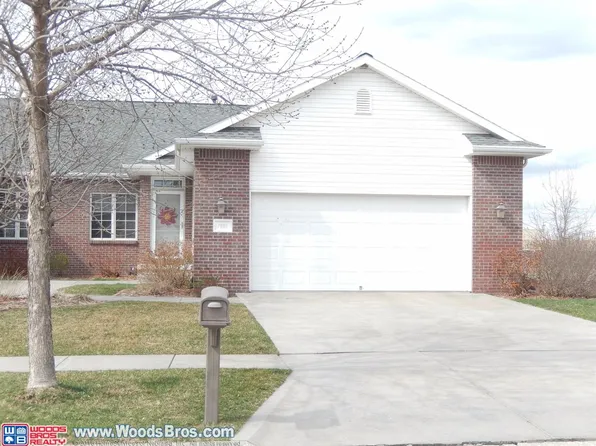 7208 Shirl Dr, Lincoln, NE 68516
