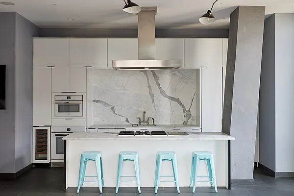 Rented by MNS | media 35