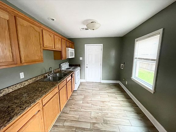 2nd image of 60 Curtis Dr
