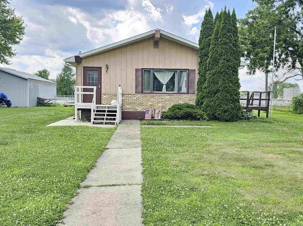 709 South Division Street, New Lisbon, WI 53950