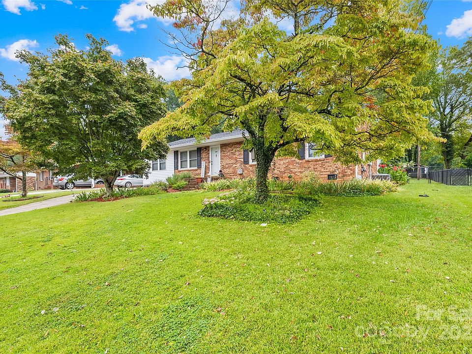1st image of 809 Princeton Dr
