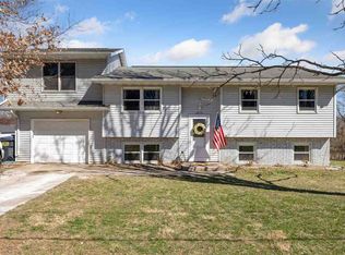 3272 Coral Ave NE, Solon, IA 52333