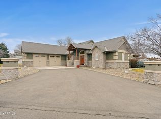 7801 Ryegrass Rd, Yakima, WA 98903