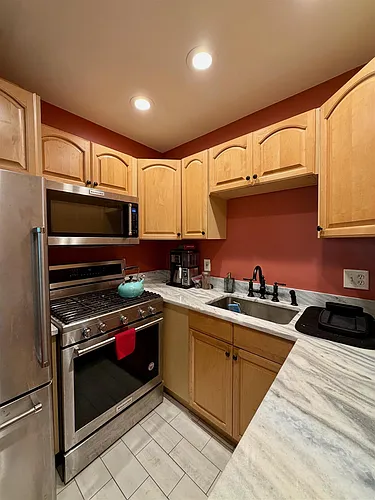 82 Munroe St Photo 1