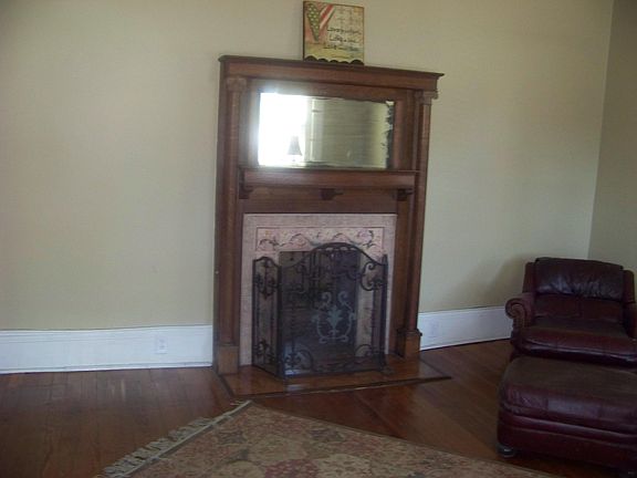 5th image of 2331 NE Washington Ave