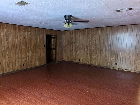 3rd image of 1801 10th St