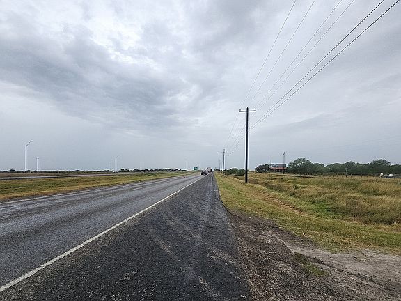 5th image of 1563 Us Highway 77