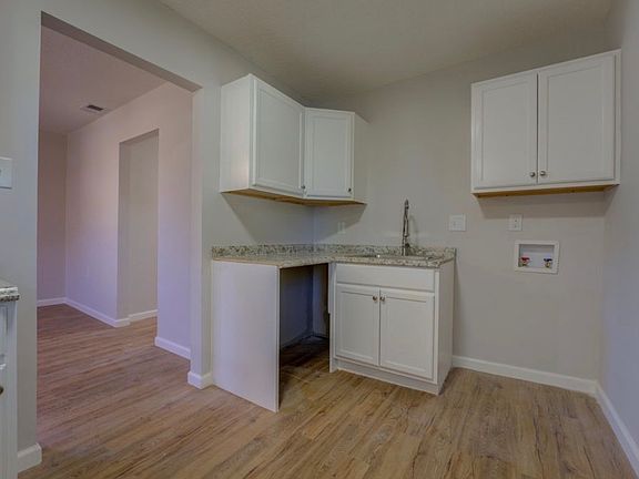 4th image of 3567 Daggett Rd