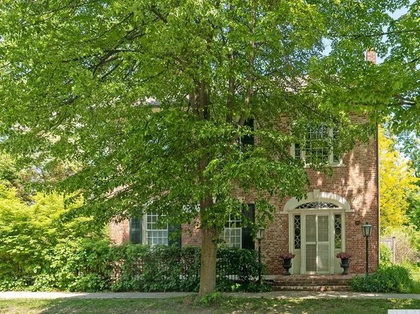 13 Hudson Street, Kinderhook, NY 12106