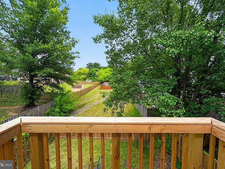 1015 Saint Michaels Dr — Photo 40