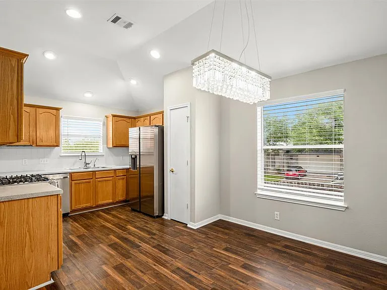 14901 Nuttall Dr — Photo 7