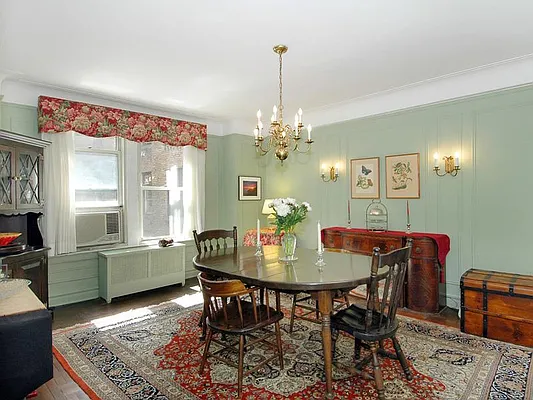 Sold by Sotheby's International Realty | media 3