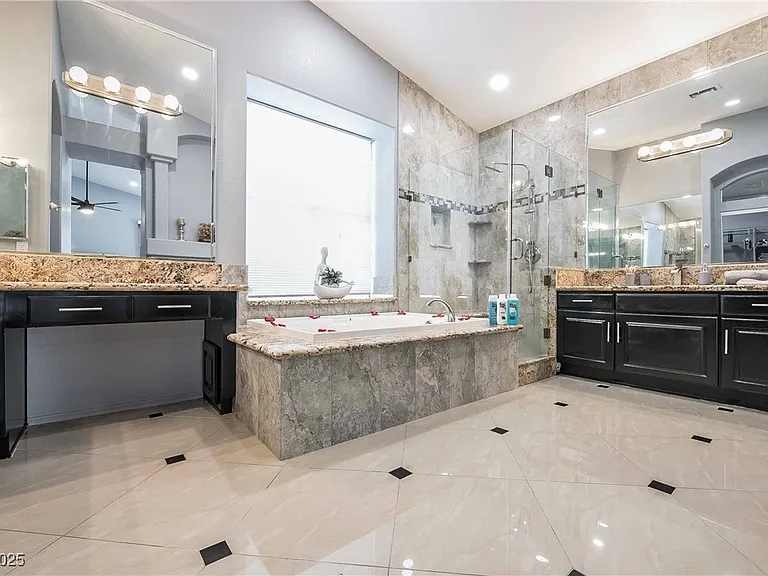 1400 Castle Crest Dr — Photo 31