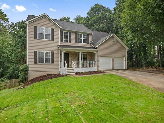 3rd image of 571 Wentworth Ct