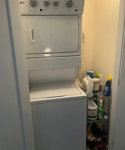 102 York St #8 — Photo 19