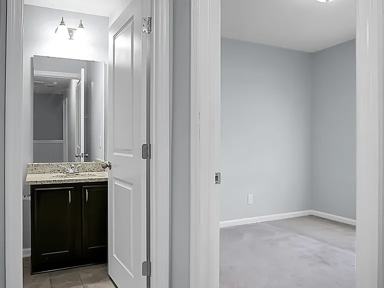 9155 Parlor Dr — Photo 6