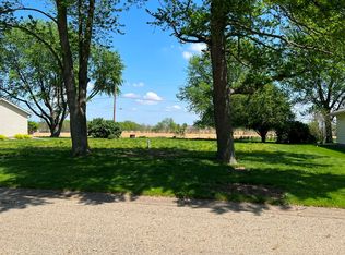 106 Heritage Ln, Delavan, IL 61734
