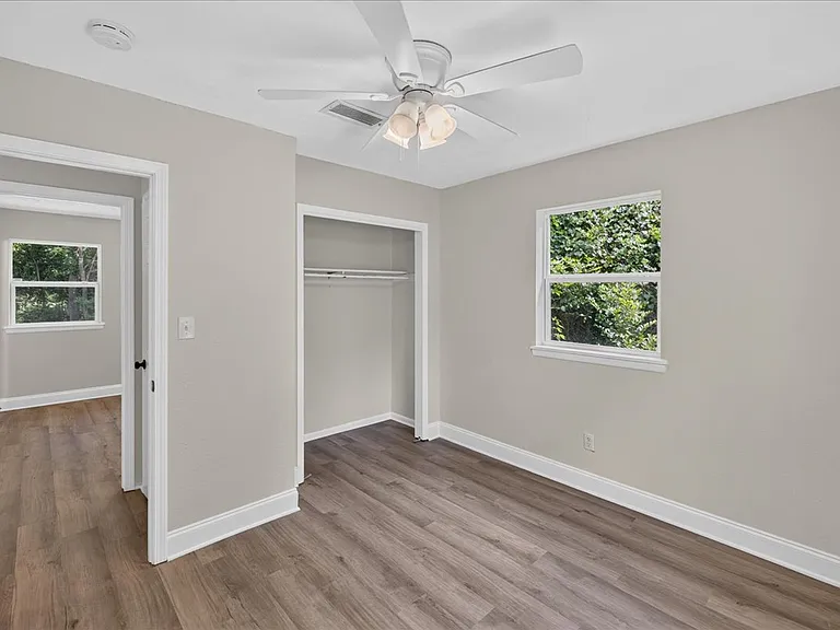213 Amellia Pl — Photo 16