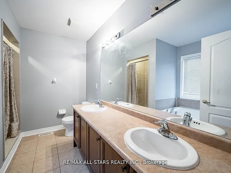 138 Yakefarm Blvd — Photo 22