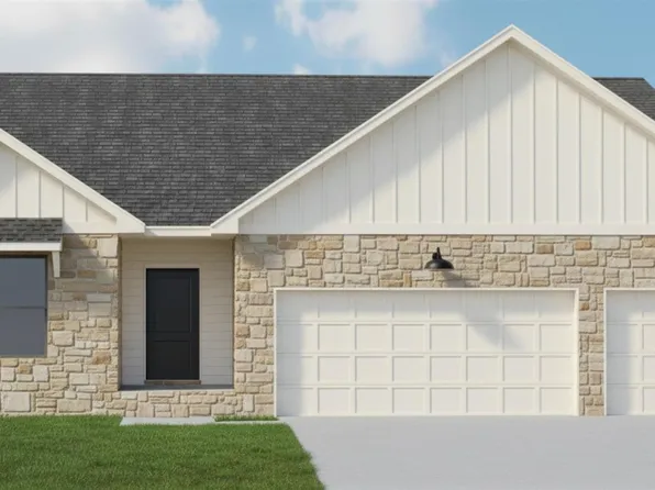 8710 S 23rd St, Gretna, NE 68147