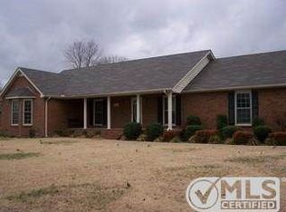1030 Grove Cir, Murfreesboro, TN 37128