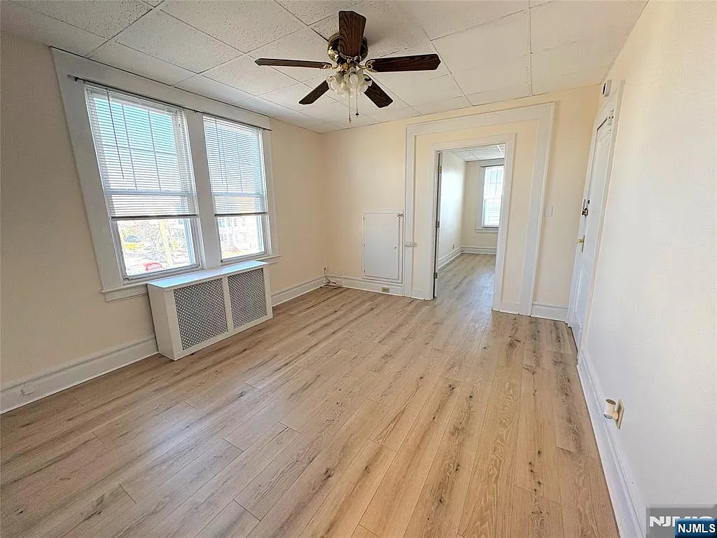 Building Photo - 28 Rutland Ave #3