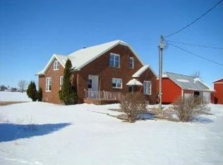 3059 150th St, Muscatine, IA 52761