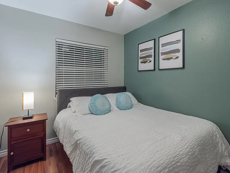 219 Andrews St #7 — Photo 28