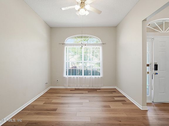 5th image of 752 GRAND PARKE Drive