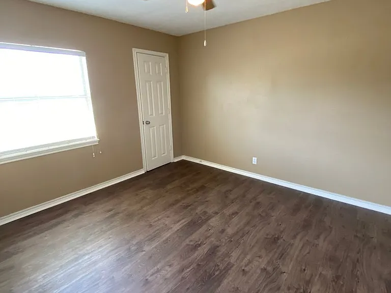1801 Lake Street — Photo 5