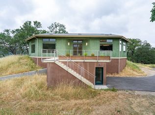 8140 Castenada Ln, Atascadero, CA 93422